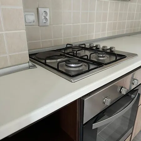 Kambani 1 * Szveti Vlasz